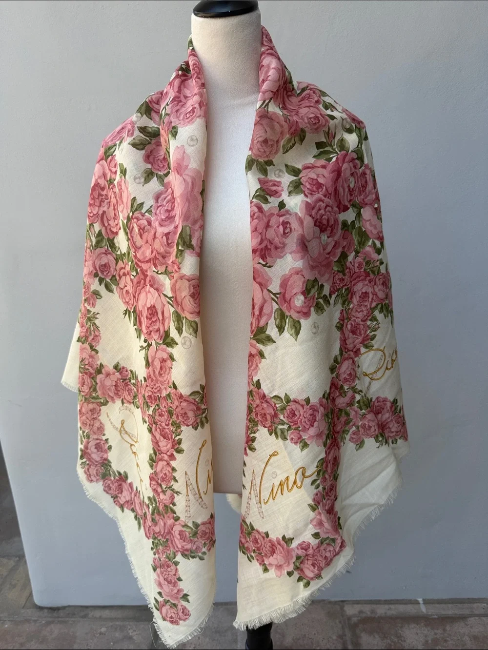 NINA RICCI Vintage Y2K Pink Floral Rose Print Wool Silk Cream SQUARE Scarf/Shawl